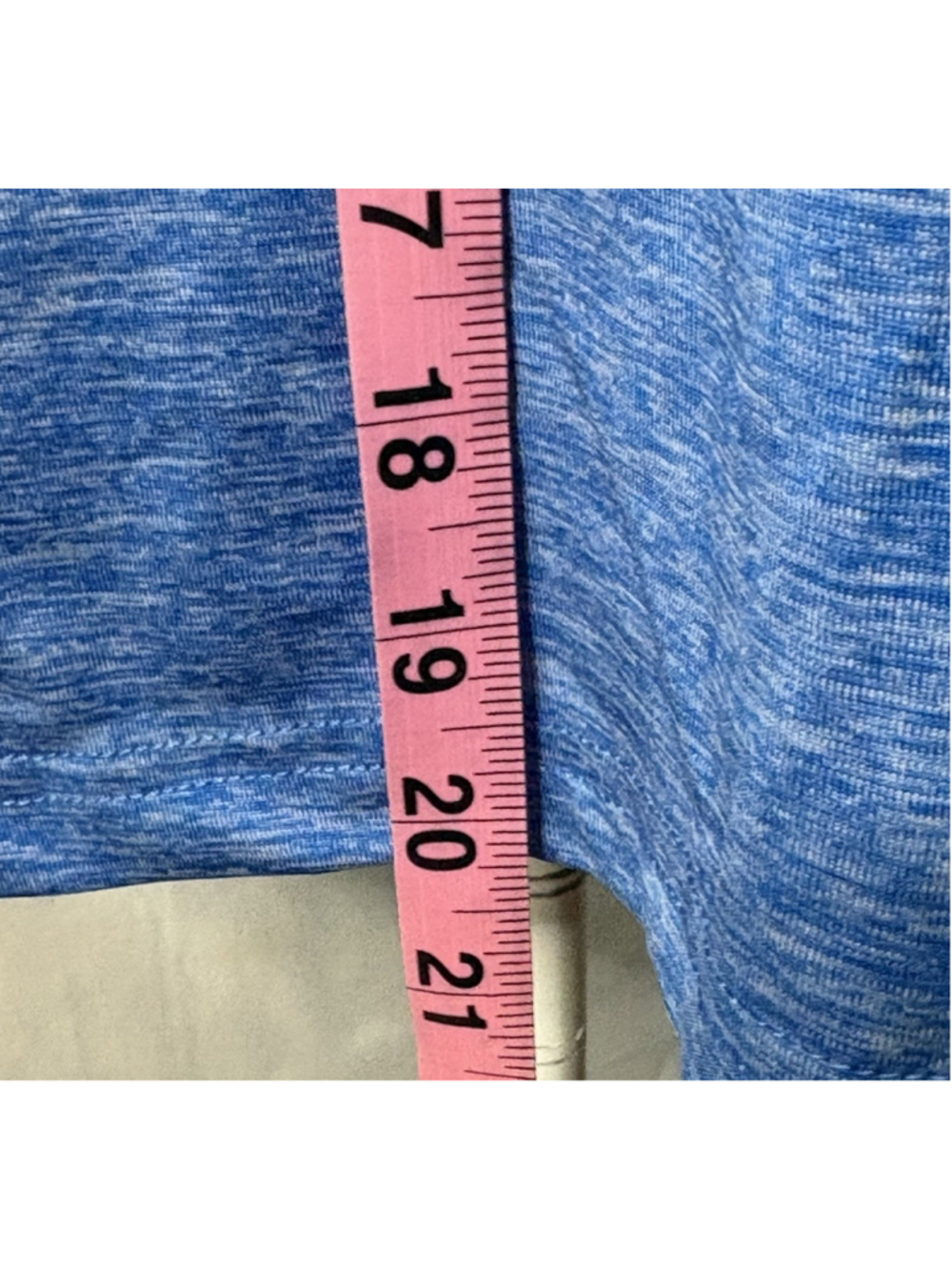Under Armour HeatGear Womens M Shirt V-Neck Heather Blue Activewear Gym Workout - Picture 8 of 9